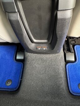 Volvo V40 D2, servis Volvo, nezávislé topení, panorama - 14