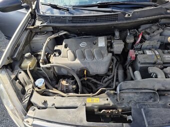 Nissan Qashqai 
2.0 i 7 míst 104KW Panorama - 14