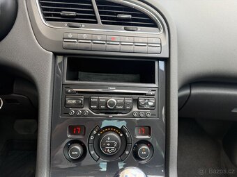 Peugeot 5008, 1.6HDI, 82kw Automat Velká Výbava - 14