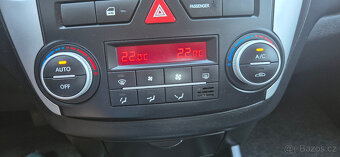 Kia Cee´d, 1.4 i NAVIGACE, DIG KLIMA - 14