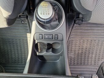 Škoda Fabia 2 SPORT 1,4 16 V 63 KW - 14