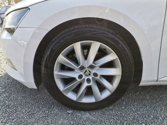 ŠKODA Superb III sedan 1.4 TSI 110kW AMBITION+ ČR - 14