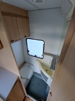 Karavan Bürstner + velký předstan + nová STK + 100 km/h - 14