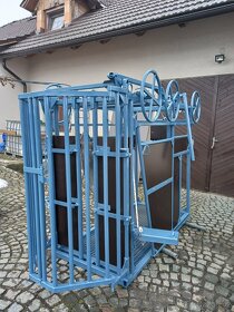 Fixační klec pro skot - 14