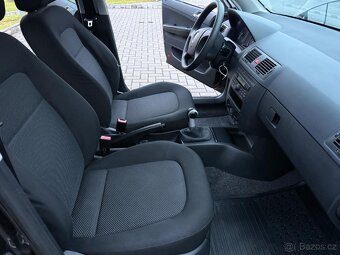 Škoda Fabia 1.9tdi 74kw 9/2006 jen 237.000km 1.maj - 14