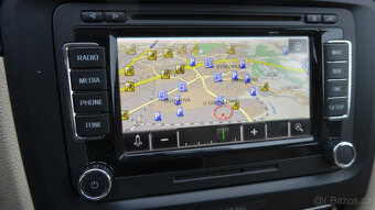 Škoda Superb Combi 2.0TDI 125kW 4x4 L&K - model 2014 - 14