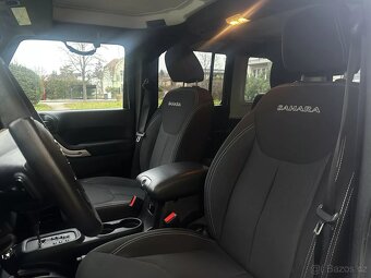 Jeep Wrangler Sahara 3.6 V6 Unlimited 4x4 Kůže Navi 2018 - 14