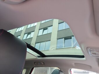 MG EHS PHEV Luxury 1.5 190kW AUT. Panorama Kamera 360° Navi - 14