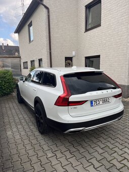 Volvo V90 CC - 14