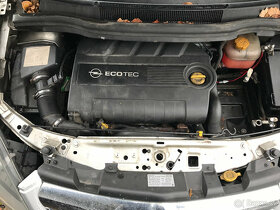 Opel Zafira 1,8 16V 2007 - pouze díly - 14