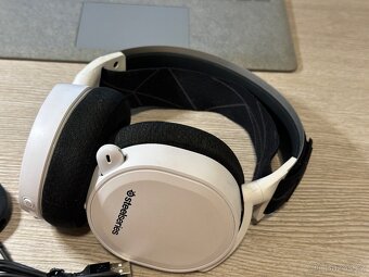 SteelSeries Arctis 7 Wireless - 14