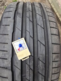 Letní ZÁNOVNÍ 2023 pneu Hankook 245/40/19 a 275/35/19 - 14