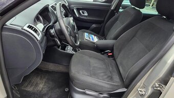 ŠKODA ROOMSTER 1.4 16V  YOUNG - 14