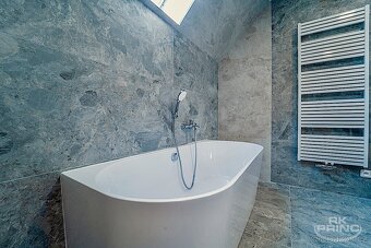 Rodinný dům 4+kk, na pozemku 231 m2, Roudnice nad Labem, okr - 14