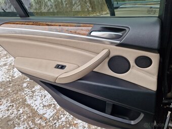 BMW X5 E70 M-Paket 3.0d 2013 180kw výměna Piaggio Vespa GTS - 14