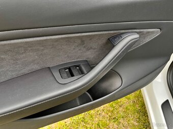 Tesla Model 3 Long Range (model 2021) TOP STAV - odpočet DPH - 14