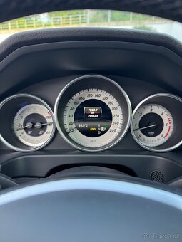 Mercedes Benz E350 4 matic - 14