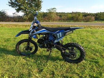 Pitbike Shark E-start 125ccm 17x14 modrá - 14