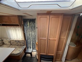 KARAVAN OBYTNÝ PŘÍVĚS BÜRSTNER VENTANA 2003 KLIMATIZACE - 14
