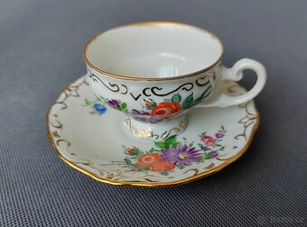 Krásný set porcelánových mokka šálků s podšálkem - 14