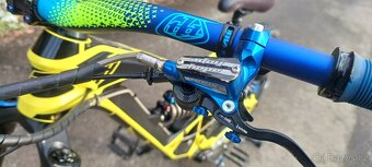 YT Capra CF vel. M 2017 - 14