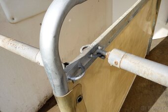 Přívěs pro přepravu koní - 14