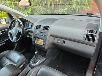 VW Touran 2.0 TDI 103kW,DSG,Highline,Tažné,Kamera,Serviska. - 14