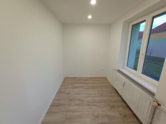 Pronájem bytu 3+kk, Slovenského Národního Povstání 2769, Mos - 14