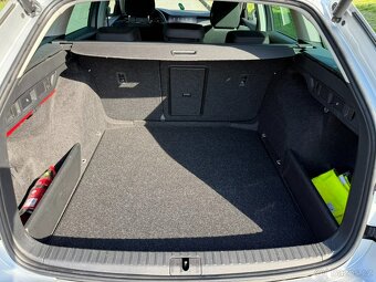 Škoda Octavia IV Style 2,0TDi r.v. 2022 manuál navi led - 14
