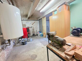 prosluněný zděný dům 4+1 s garáží a zahradou 600m2 - 14