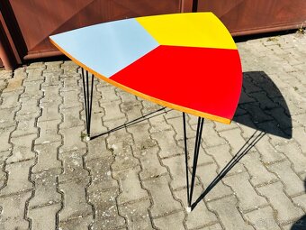 stůl Brusel , trsátko, umakart - 60 léta - 14