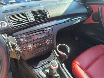 BMW 118i E88 2.0i 105kW Cabrio,ALU 18",TempKůže,TOP - 14