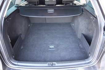 PASSAT B7, 1.4TSI-90kw,6st.m,TRENDLINE,PDC+Samopark,Výhřev - 14