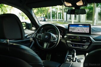 BMW 540d xDrive Touring, záruka, servis, DPH - 14