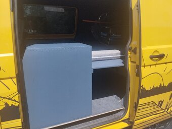VW Transporter 2.0tdi 75kw, spací vestavba - 14