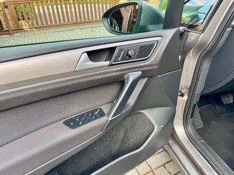 VW Golf Sportsvan TDI DSG 2016 - 14