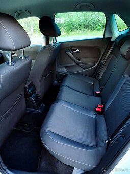 Volkswagen Polo V 1.4 63 kW - - - TOP výbava - 14