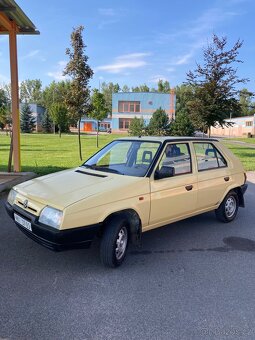 Škoda Favorit 135L, jeden majitel, rok 1990 ČR, velmi pěkný - 14