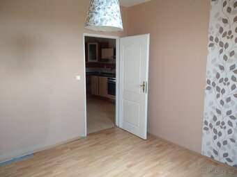 Pronájem byt 3+1, 120m2 + terasa  55m2, K. Vary - Počerny - 14
