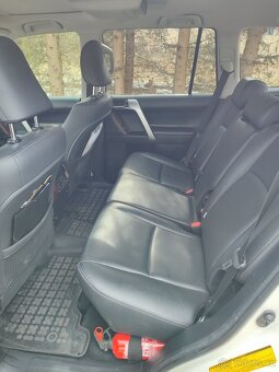 Toyota land cruiser 2,8 model executive plus - 14