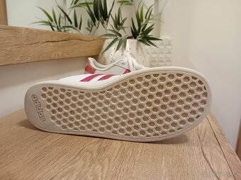 Adidas dámské tenisky vel. 38 - 14