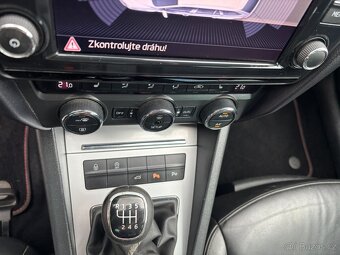 Škoda Octavia 2.0 Tdi 110kw r.v.2014, Serviska - 14