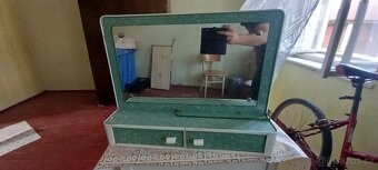 Starožitný  nábytek - 14