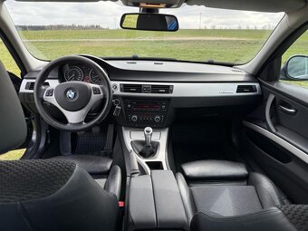 BMW Řada 3, 330i - XENONY - 14