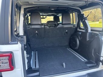 Jeep Wrangler Unlimited Rubicon (č.1078) - 14