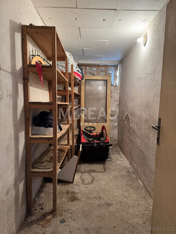 Mcely, prodej bytu 3+1 v OV, 75 m2 + 2 balkóny 10 m2, okr. N - 14