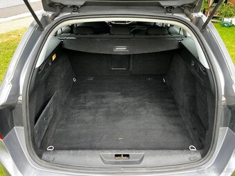 Peugeot 308 SW 1.6HDi 85KW r.v 2015 - 14