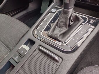 VW Passat B8 Variant 2.0TDI 110kW DSG - záruka Autodraft - 14