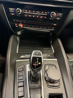 X6 xDrive30d F16, rok 2018 - 14