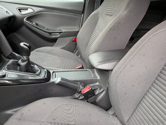 2017 Ford Focus TITANIUM po rozvodech - 14